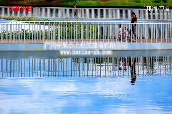 水上浮橋 邛海浮橋 浮筒橋 廣州中航水上設(shè)施建造有限公司
